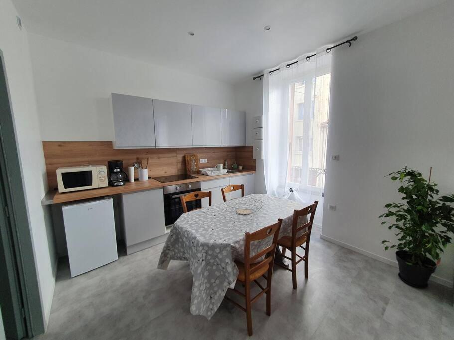 Roanne Centre, Appartement Refait A Neuf. Exteriör bild